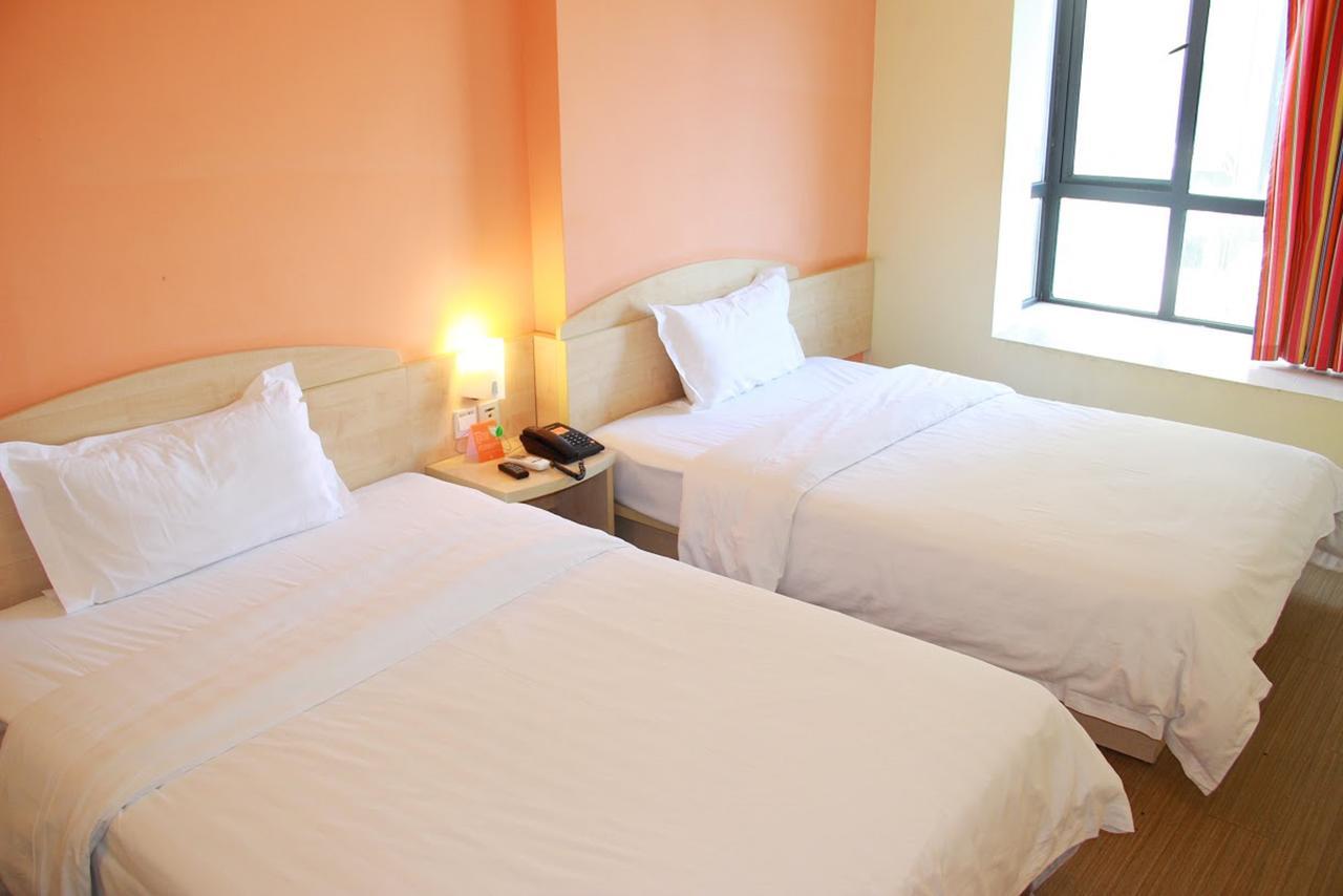 7Days Inn Huludao Xingcheng Hot Spring Street Exterior photo